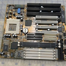 Gigabyte Ga-586tx2 PC Motherboard Retro Computer Board For Parts / Repair picture