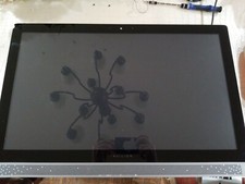 HP Pavilion 24-B 24-B223W 24” LCD Screen Assembly 863833-001 Cracked Left Corner picture