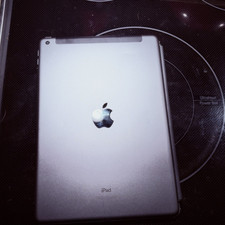 Apple iPad 10.9 in 256GB Wi-Fi Tablet, Silver (Apple iPad Series)AT&T Cellular picture