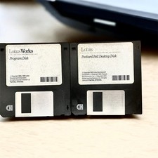 VTG 1991 Lotus Works Program 1.0  & Packard Bell Desktop Disk 3.5