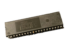 P8242 INTEL L9390766 40-Pin DIP Rare VINTAGE LAST ONE picture