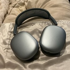 AirPod maxs picture