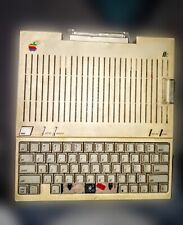Apple IIc 2cz UNTESTED *Missing a key* picture