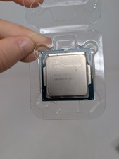 Intel Celeron G3900 2.80 GHz Dual Core Desktop CPU Processor SR2HV Lga 1151 picture