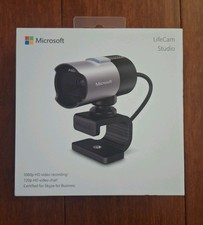 Microsoft LifeCam Studio for Business with built-in noise cancelling Microphone picture
