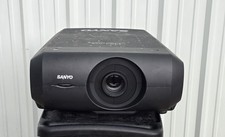 Sanyo PLC-XF47 Professional 3LCD Multimedia Projector Red Lamp Warning Light picture