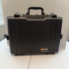 Pelican 1495 Protector Laptop Brief Case W Combo Lock & Some Foam Inside picture
