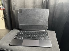 Magic Keyboard Case iPad Air 11