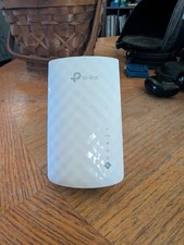 TP-LINK AC750 Wi-Fi Range Extender (Model Re200)  picture