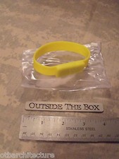 Silicone Bracelet  - USB 2.0 - Flash Memory Drive (8GB  Yellow) EDC Storage picture
