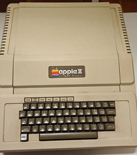 Apple II (1979) Original • Low Serial A2S1-14934 • Disk II • Estate Provenance picture