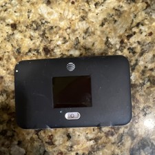 NETGEAR AT&T Wireless Wi-Fi Hotspot Modem Black picture