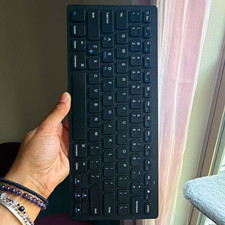 Anker A7726 Compact Portable Bluetooth Wireless Keyboard Black English QWERTY picture