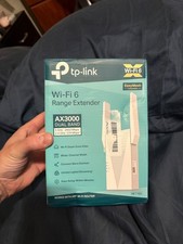 TP-Link AX3000 PCMag Editor's Choice, RE715X Dual Band WiFi 6 Range Extender picture
