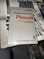 A Practical Introduction to Pascal 1982 Vintage Computer Programming   picture
