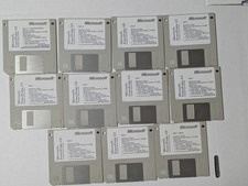 Microsoft PowerPoint 4.0 Floppy Disks Vintage Software PC / Used / 11 discs picture