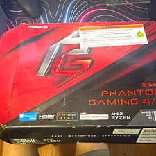 ASRock B550 Phantom Gaming 4/ac ATX AM4 DDR4 4-DIMM HDMI PCIe x16 picture