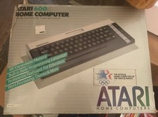 Atari 600XL Home Computer 16K Expandable Memory Built-in BASIC Keyboard picture