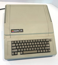 Apple IIe Vintage Computer A2S2064  Powers On - Untested - For Parts/Repair picture