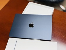 (NO SHIP) Apple MacBook Air 13 inch M4 Chip 24GB RAM 512GB SSD with AppleCare+ picture