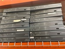 Cisco 881W 4‑Port 10/100 Wireless‑N Router – Very Good condition w/Warrantry picture