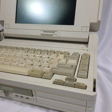 Compaq SLT 286 Portable Vintage Laptop - charger + Compaq Carry Case picture