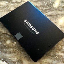 Samsung 860 EVO 500GB 2.5in SATA III Internal SSD V-NAND MZ-76E500 picture
