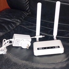 GL.iNet Spitz GL-X750V2 Cat 6 4G LTE Dual Band VPN Router White (Yellow Tint) picture