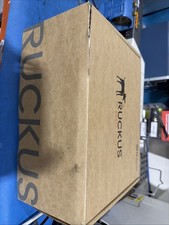 Ruckus Q910 Outdoor LTE Wireless Access Point 200Mbps 1W EIRP P01-Q910-US02 picture