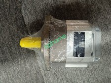 1PCS Bosch Rexroth gear pump R901263663 PGF2-2X/011RE20VU2 new via FedEx or DHL picture