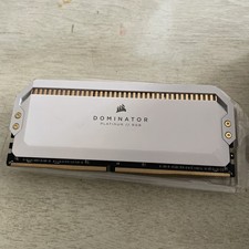CORSAIR DOMINATOR Platinum RGB 16GB (1x16GB) DDR4 3200MHz White CL 16-18-18-36 picture