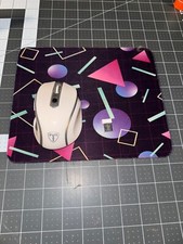 2.4G Wireless Portable USB Mobile Mouse with Vaporwave Mousepad VicTsing MM057 picture
