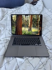 Apple MacBook Air M2 15.3'' picture