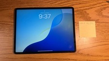 MINT CONDITION Apple iPad Pro 12.9-inch (3rd gen) 512 GB WiFi - School, Work picture