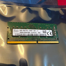 SK hynix 8GB DDR4-2400 PC4-2400T 260-Pin SO-DIMM Non-ECC RAM HMA81GS6AFR8N-UH picture