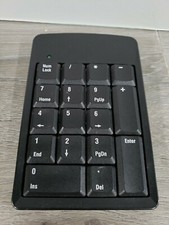 Targus Numeric Keypad Keyboard With Retractable USB Cable For Laptop PAUK001  picture