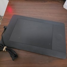 Wacom Intuos 5 Touch Small Pen Tablet (PTH450) with USB cable No Pen picture