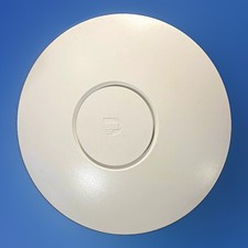 Ubiquiti Networks UniFi White Wireless Access Point Ceiling Mount RJ-45 1 Port picture