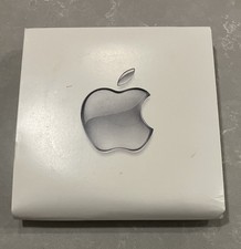 Apple eMac OS X eMac 10.3.5 Install Discs (3) Application Discs (9) Set picture