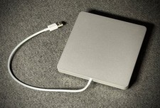 Apple USB Superdrive a1379 picture