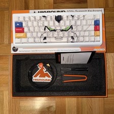 Custom Higround x Gundam Summit 2.0 65 Keyboard - Admiral (White) picture