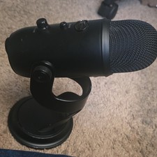 Logitech Creators Blue Yeti USB Microphone for PC, Mac, Gaming, Recording picture