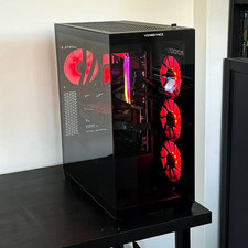Corsair Vengenace i7600 Gaming PC picture
