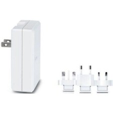 iLuv Universal World Travel Adapter Plug Set picture