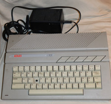 Vintage Atari 65XE Computer TESTED WORKS *READ* picture