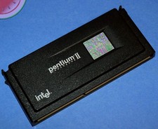 TESTED Intel Pentium II 2 Slot 1 CPU SL2S7 400/512/100/2.0V 80523PY400512 Works picture