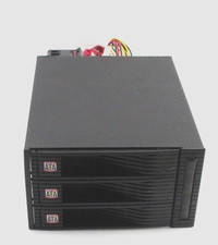 StarTech HSB320SATBK 3 Drive 3.5in Trayless Hot Swap SATA Mobile Rack Backplane picture