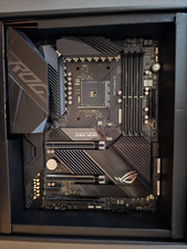 ASUS ROG CROSSHAIR VIII DARK HERO Motherboard AMD X570 Socket AM4 PCIe 4.0 picture
