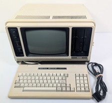 Radio Shack TRS-80 Model 4P Computer w Keyboard - Powers On- For Parts Or Repair picture