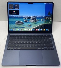 Apple MacBook Air M2 13.6